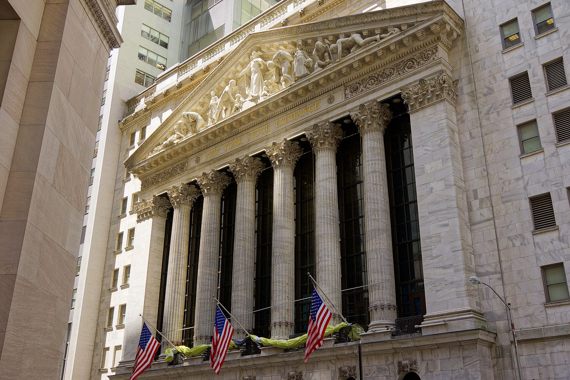 New York Stock Exchange building on Wall Street